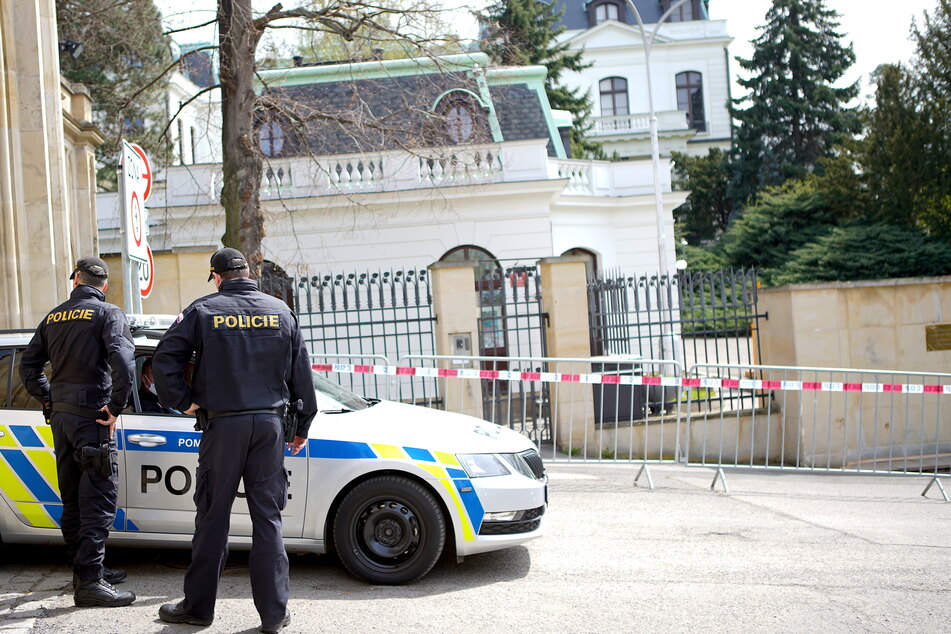 Polizisten in Prag sind seit mehreren Tagen auf der Suche. (Symbolbild)