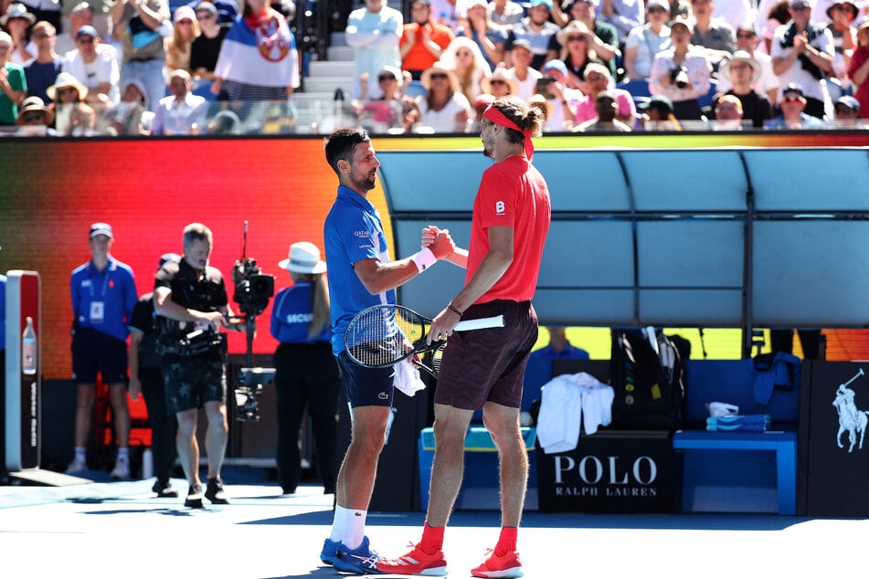 Alexander Zverev hat sich im Halbfinale der Australian Open gegen Novak Djokovic durchgesetzt.