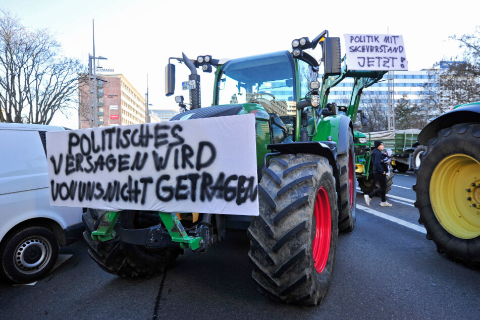 Ab Montag wollen Landwirte und Trittbrettfahrer mit Treckern die Region lahmlegen. Proteste gibt es auch in Chemnitz.