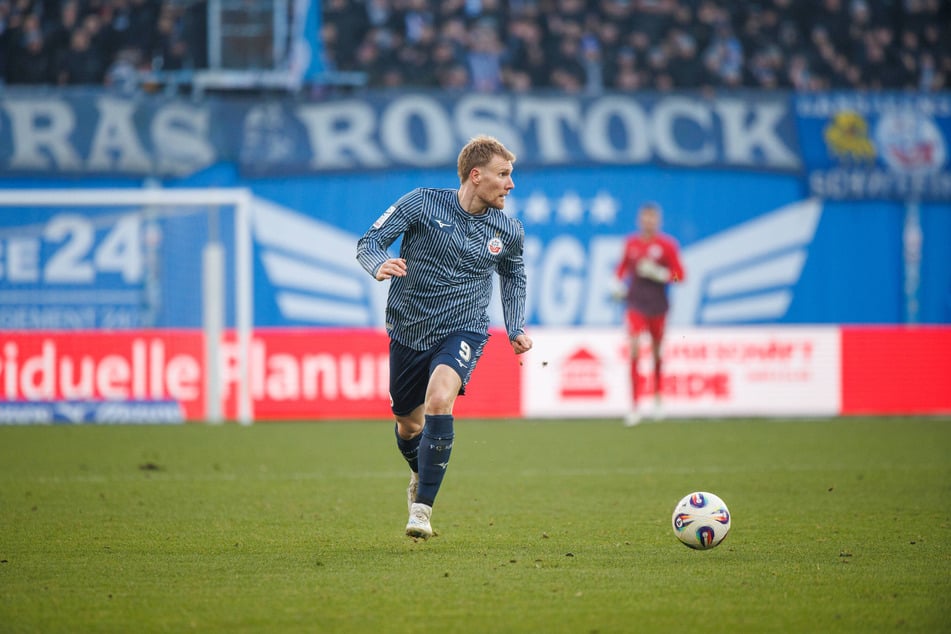 Unverwüstlich: Andreas Voglsammer (33) will im letzten Hansa-Heimspiel des Jahres trotz Doppelverletzung auflaufen.