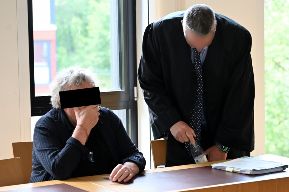 Am heutigen Donnerstag stand Gregor-Torsten K. (76) wegen Straßenverkehrsgefährdung vor Gericht.