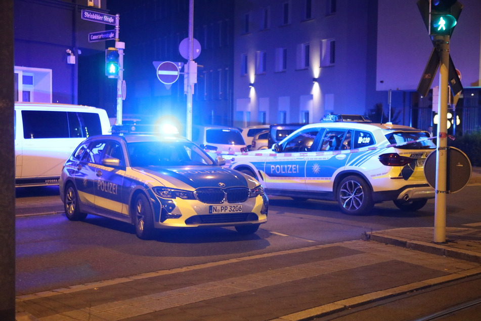 Der Unfallort in der Steinbühler Straße wurde von den Beamten für mehrere Stunden abgesperrt.