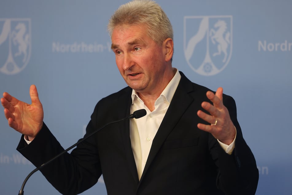 Andreas Pinkwart (62, FDP) wird ab sofort wieder für die Uni Siegen tätig sein.