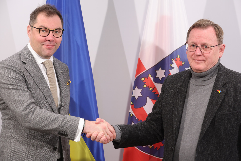 In ihrem Gespräch unterhielten sich Thüringens Ministerpräsident Bodo Ramelow (66, Linke, r.) und der neue ukrainische Botschafter in Deutschland, Oleksii Makeiev (47) über mehrere Themen.