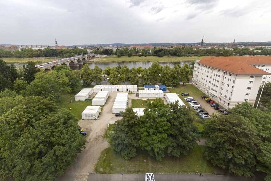 Die Fläche am Sachsenplatz ist für die künftige Entwicklung von Wohnungsbauprojekten vorgesehen. (Archivfoto vom Juni)