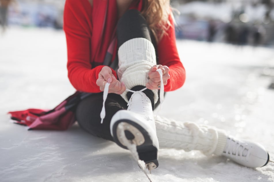 Auf der Eisbahn in Oelsnitz könnt Ihr heute Eure Runden drehen. (Symbolbild)