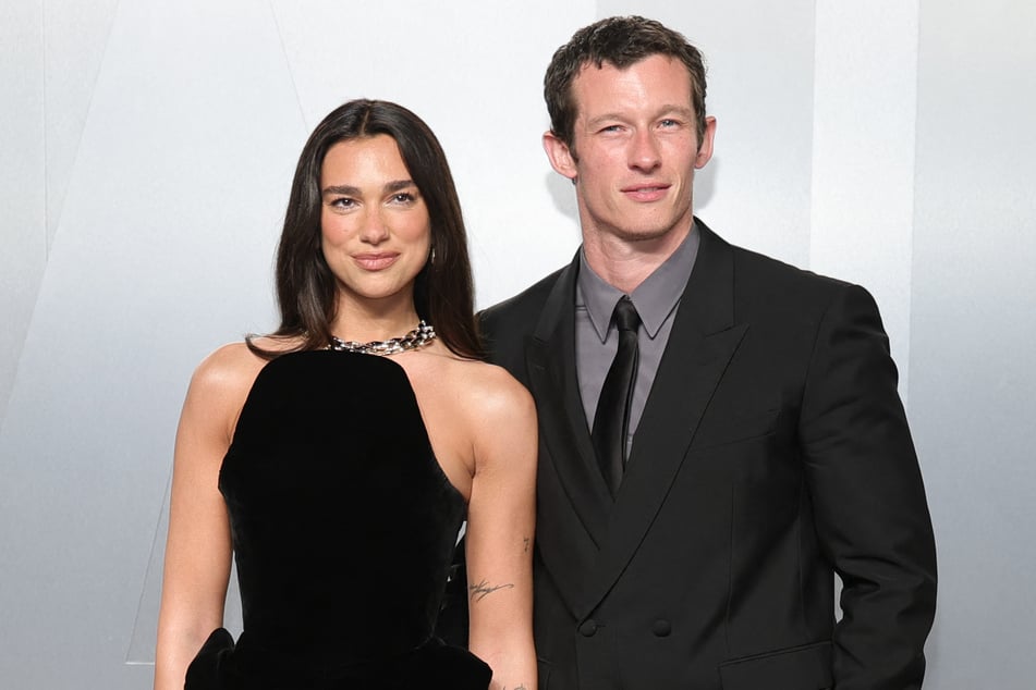 Dua Lipa (30) und Callum Turner (36) lernten sich 2023 in Los Angeles bei einer Geburtstagsfeier kennen.
