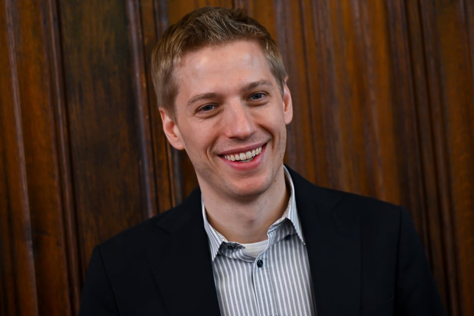 Dominik Krause (35, Bündnis90/Die Grünen) ist nun ganz offiziell Oberbürgermeister von München.