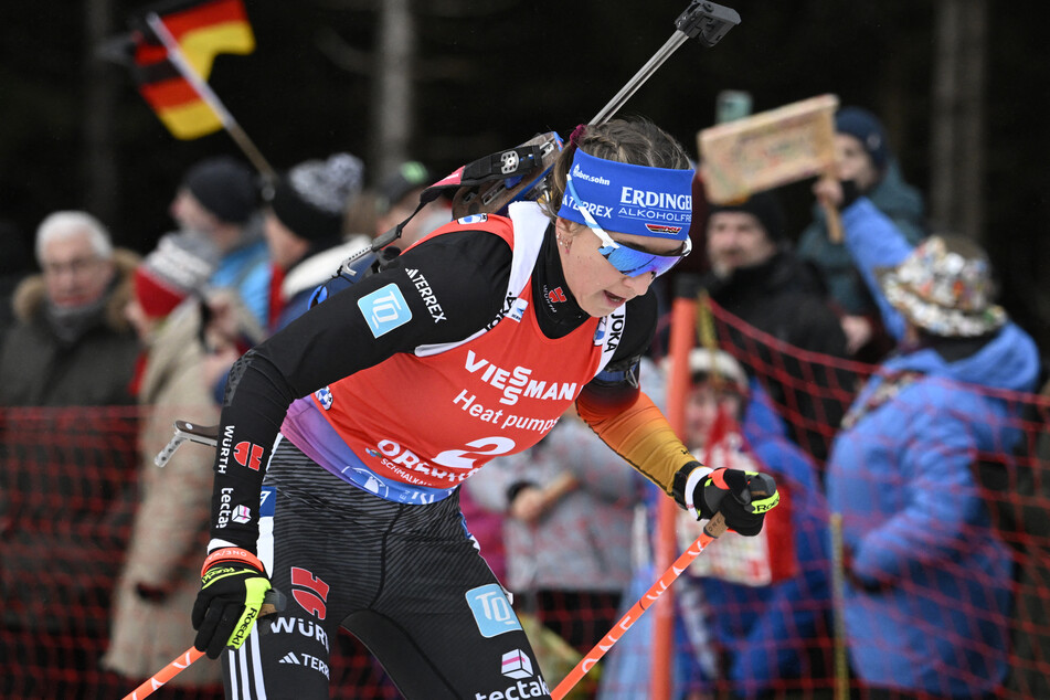 Franziska Preuß (29) hatte Pech mit ihrem Ski.