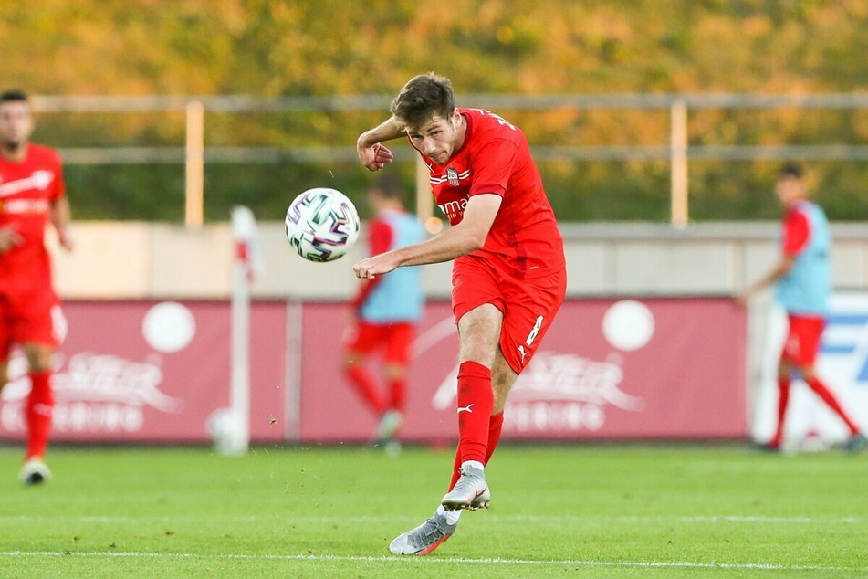 Leon Jensen (23) soll mit dem Karlsruher SC in Verbindung stehen. Ein Wechsel des Zwickauer Mittelfeldmanns steht im Raum.