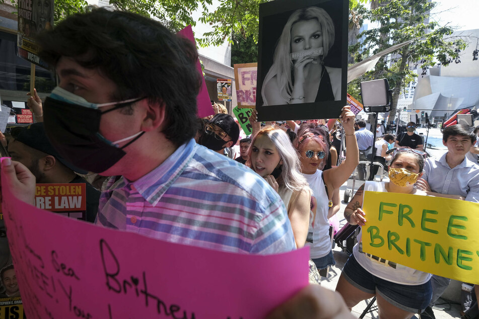 Supporters of Britney Spears rallied around the Stanley Mosk Courthouse in Los Angeles, California during a hearing on the singer's conservatorship,