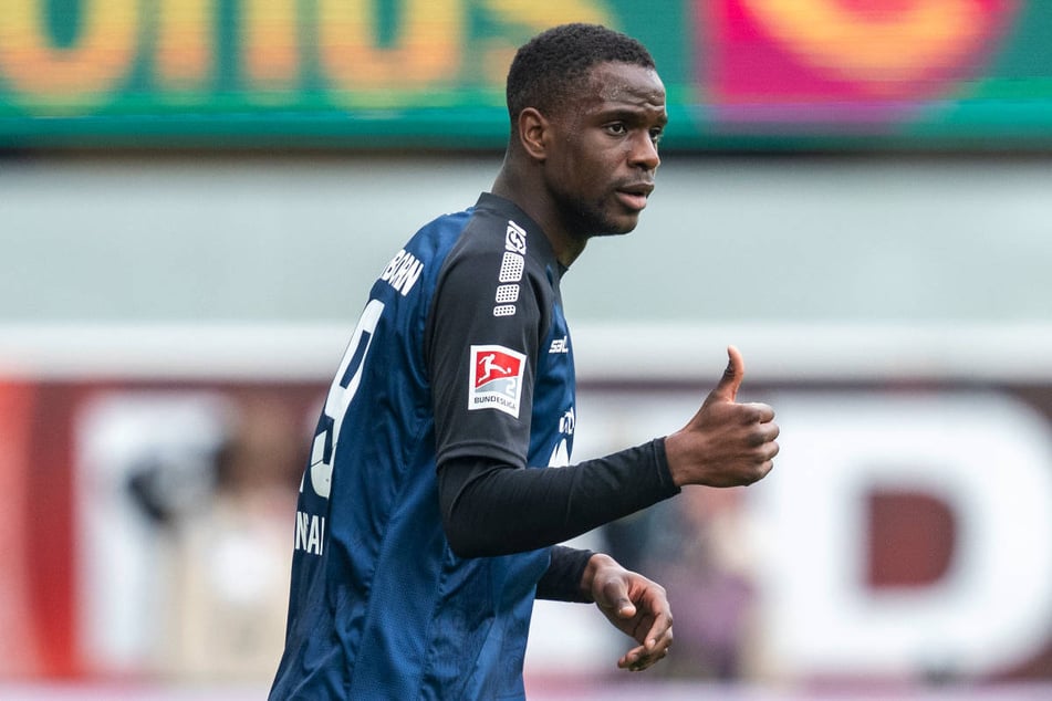Daumen Hoch: Paderborns U20-Nationalspieler Ilyas Ansah (20) steht kurz vor einem Wechsel nach Köpenick.