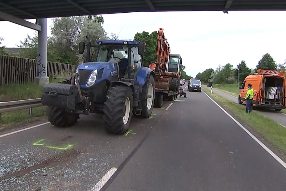 Der Fahrer wurde bei der heftigen Kollision aus der Verankerung gerissen,...