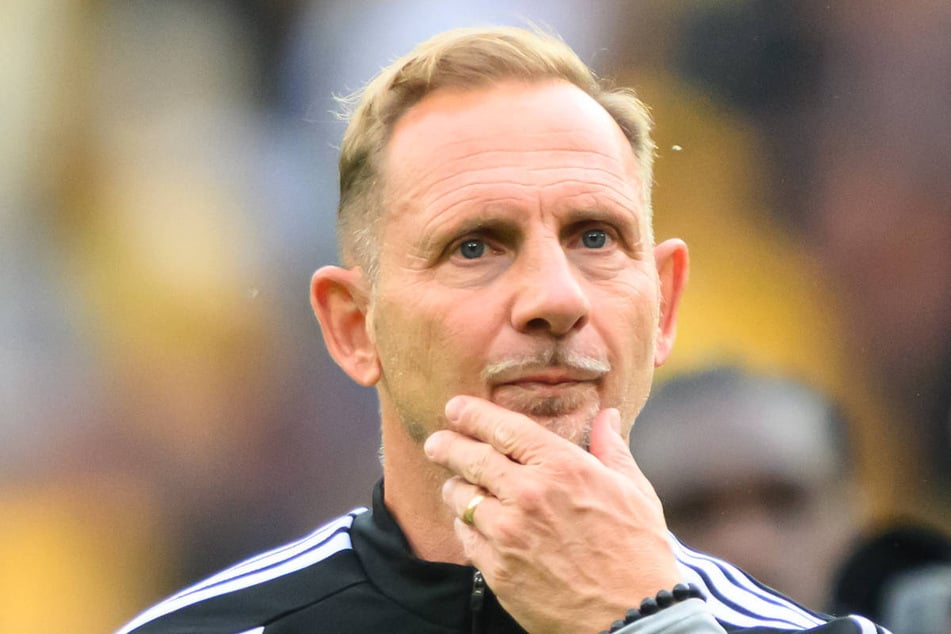 Findet Mauro Lustrinelli (50) vor dem Saisonauftakt im DFB-Pokal noch die richtigen Stellschrauben bei seiner Hintermannschaft?