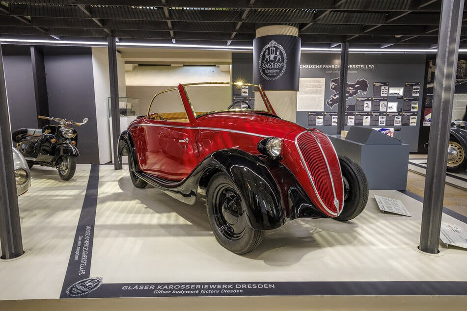 Mit seinen 32 PS und einer Höchstgeschwindigkeit von 105 km/h zählte der NSU-Fiat seinerzeit zu den flotteren Sportcabriolets.