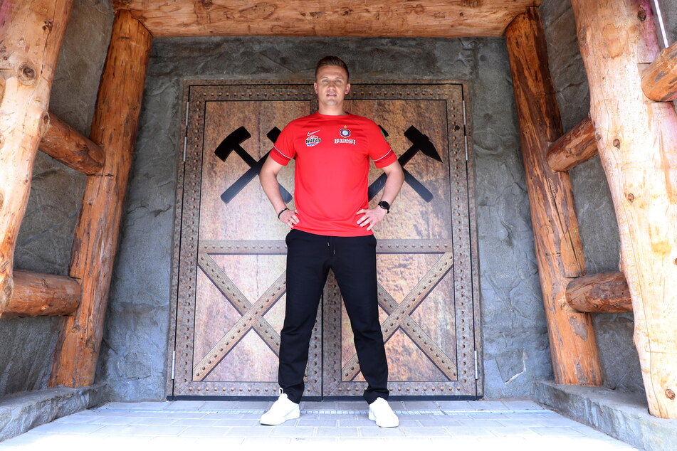 Aleksey Shpilevski (33) ist da! Der neue Trainer des FC Erzgebirge Aue stellte sich am Dienstag offiziell vor - und will für drei Jahre bleiben.