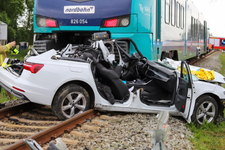 Auto im Norden von Zug erfasst! Eine Person tot, eine schwer verletzt