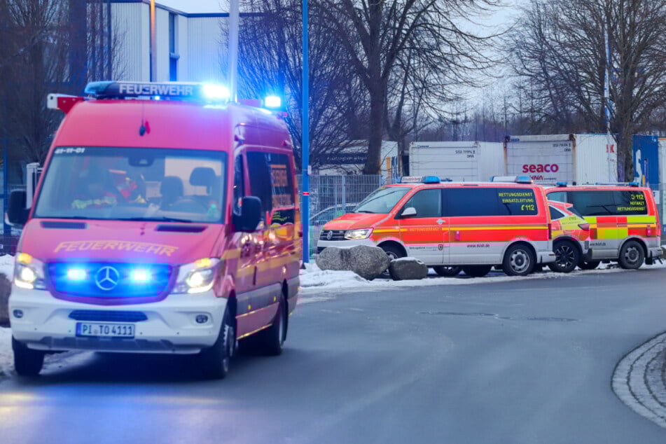Großeinsatz! Mehr als ein Dutzend Verletzte in Paketverteilzentrum