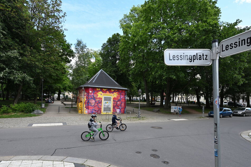 Auf dem Lessingplatz halten sich viele Kinder auf, aber auch Drogenabhängige.