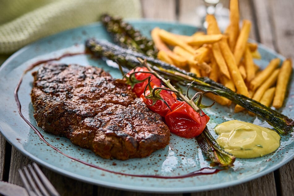 Pommes und Spargel zu Pilz-Steak? Moderne Labortechnik macht es möglich.