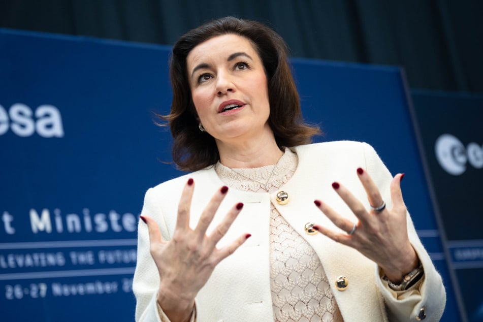 Würde sich gerne zum Mond schießen lassen: Bundesforschungsministerin Dorothee Bär (47, CSU).