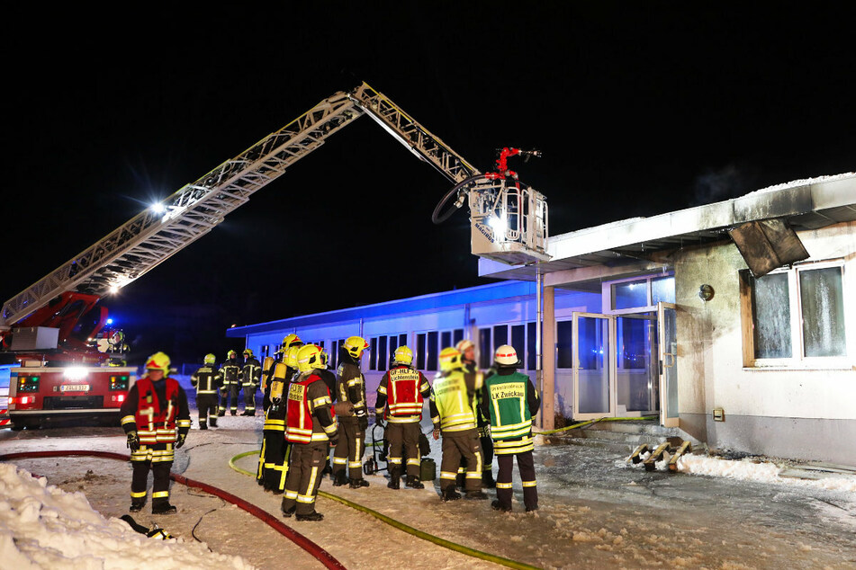 Es brannte in einer Lagerhalle eines Unternehmens an der Platanenstraße.