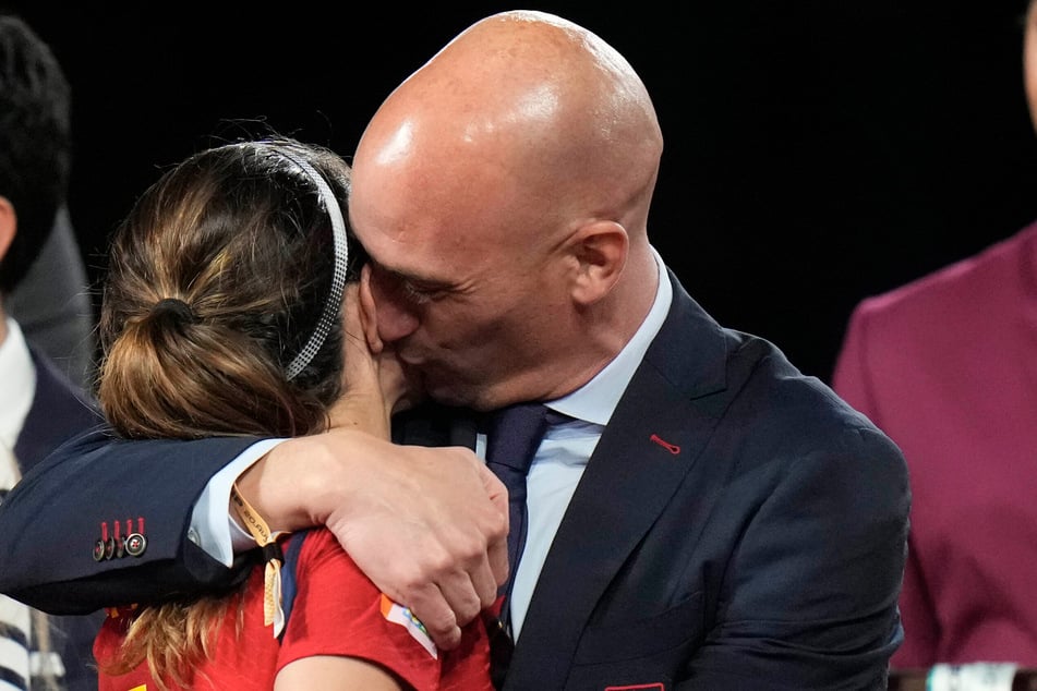 Luis Rubiales (48) wurde für sein Verhalten nach dem Finale der Frauen-WM inzwischen verurteilt, sieht sich aber als Opfer einer Hexenjagd. (Archivfoto)
