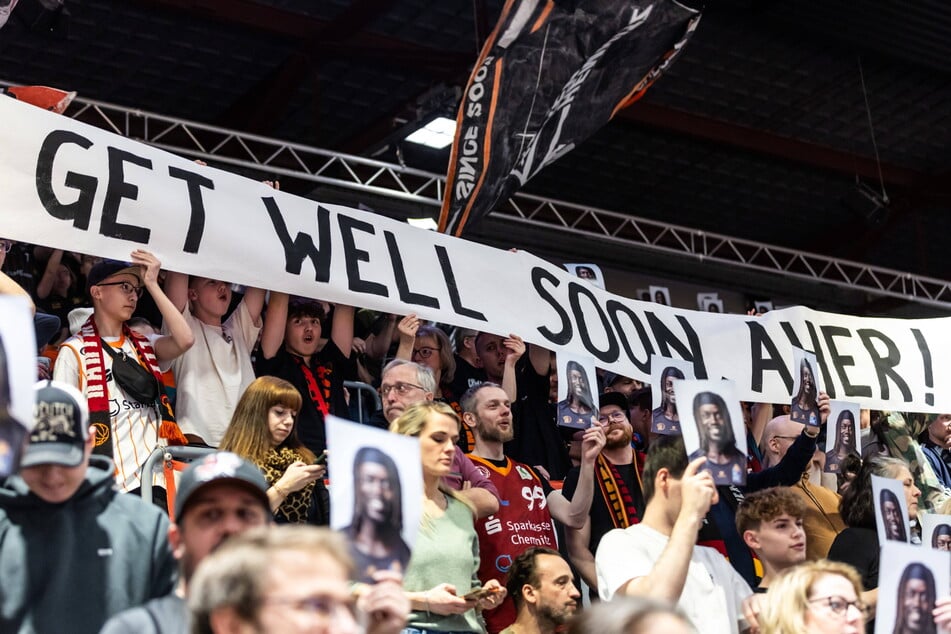 Die Niners-Fans wünschen Aher Uguak gute Besserung. Seit Mittwoch ist er wieder in Chemnitz.