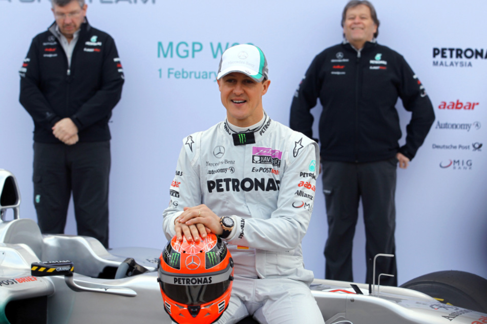 Nach vier Jahren Auszeit kehrte Michael Schumacher (53, M.) 2010 bei Mercedes AMG zurück ins Cockpit. (Archivfoto)