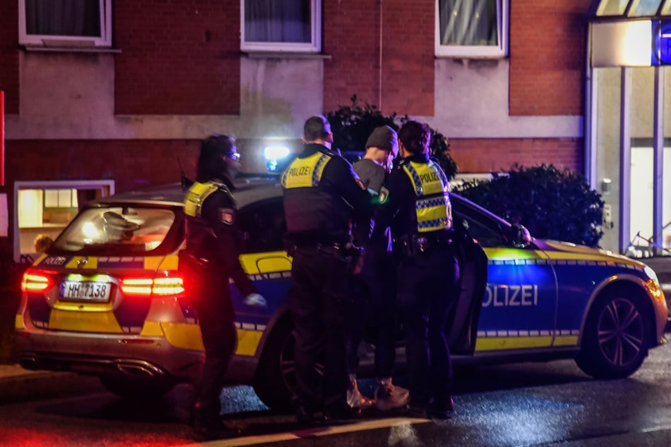 Die Polizei konnte den mutmaßlichen Täter nach einer tödlichen Auseinandersetzung in Hamburg festnehmen.