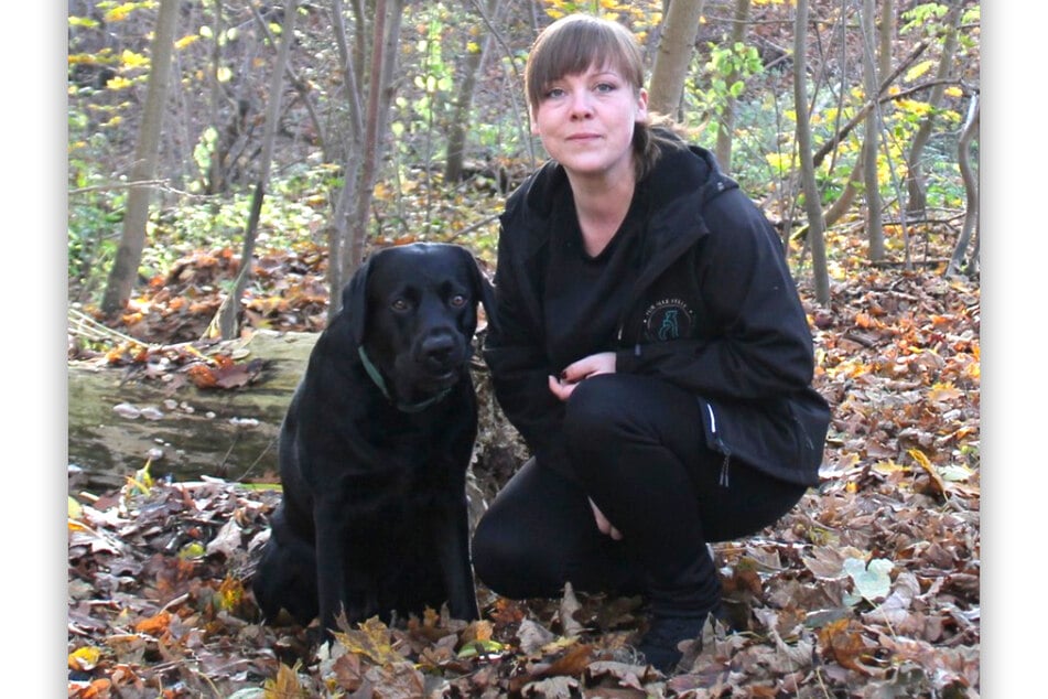 Susann Jentzsch, die Leiterin der Hundeschule "Für alle Felle", veranstaltet bereits zum zweiten Mal den Hundeweihnachtsmarkt.