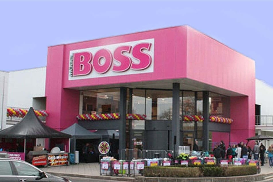 SB-Möbel Boss in Homberg