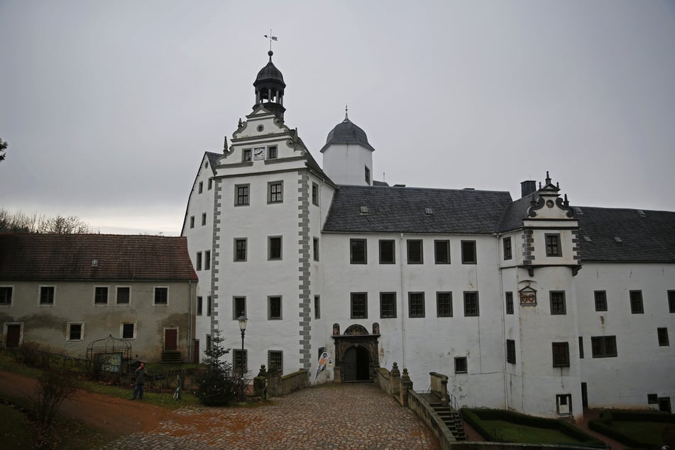 Auf Schloss Lauenstein gibt's am Wochenende ein buntes Markttreiben.