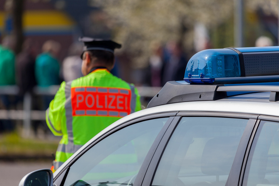 Die Polizei konnte den 19-Jährigen in der Nacht zu Samstag festnehmen (Symbolbild).