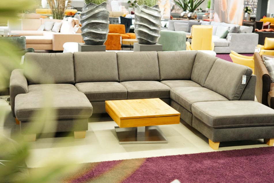 So günstig ist diese gemütliche Wohnlandschaft nur hier zu haben