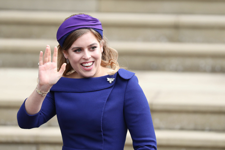 Prinzessin Beatrice (31) kommt zur Hochzeit von Prinzessin Eugenie und Jack Brooksbank an der St.-Georges-Kapelle von Schloss Windsor an. (Archivbild)