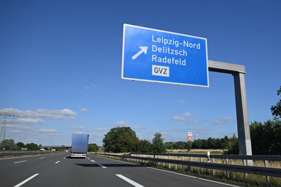Die Autobahn GmbH will die beiden Anschlussstellen Leipzig-Nord und Schkeuditz zugunsten eines neu zu schaffenden Anschlusses an der Radefelder Allee wegfallen lassen.