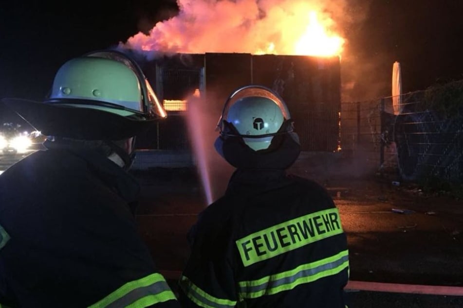 Die verständigte Feuerwehr konnte den Brand löschen.