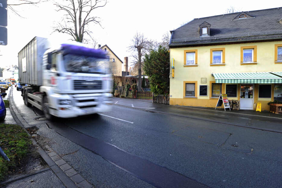 Die Verkehrssituation an der Bornaer Straße ist für Anwohner belastend.