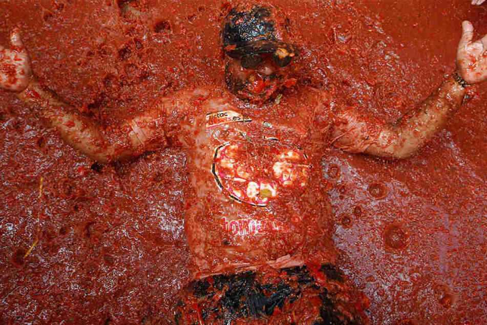 Wie sich das Bad in Tomatensoße wohl anfühlt...