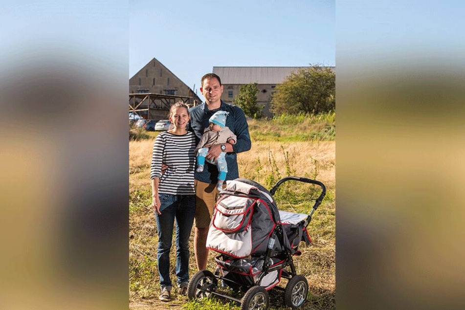 Pierre Meyer-Mattusch (31), seine Frau Karoline (30) und Tochter Elsa (6 Monate) wohnen seit Februar in Liebon.