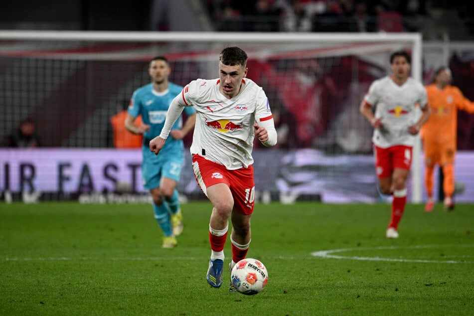 Die Freude ist nach dem Spiel nicht nur bei Brajan Gruda (21) groß.