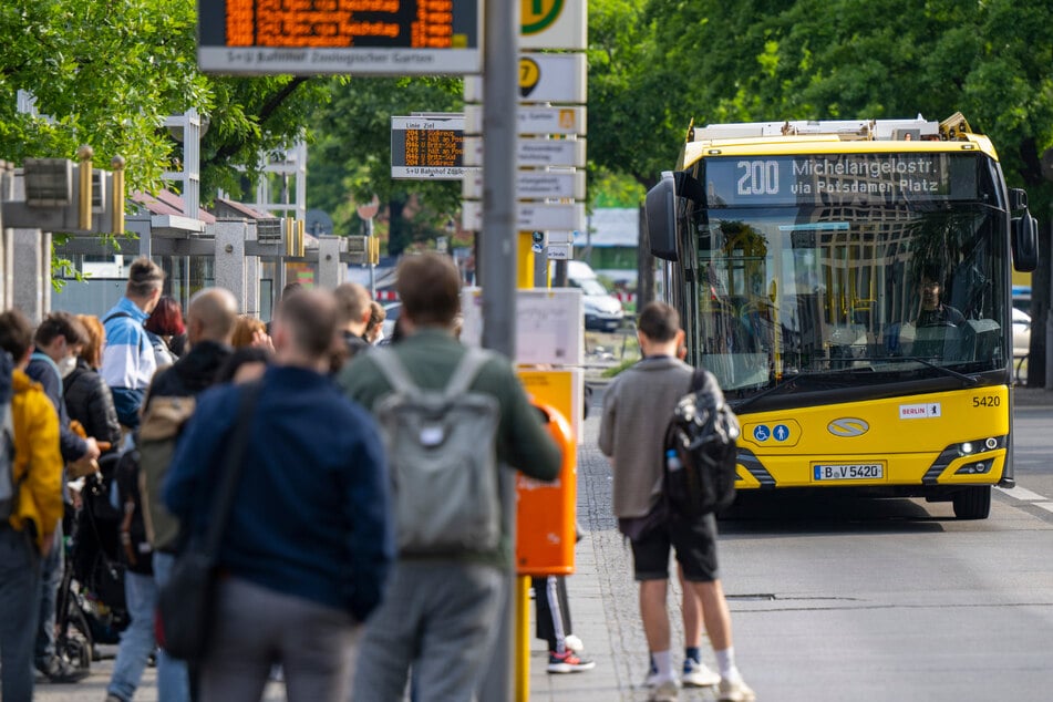 Nächstes Jahr müssen Berliner und Touristen für eine Einzelfahrt schon vier Euro bezahlen.