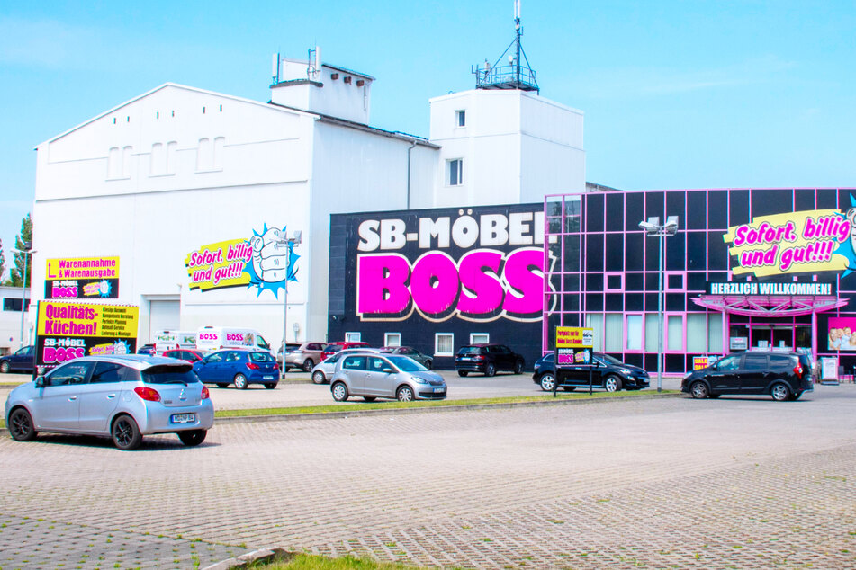 SB-Möbel Boss in Dessau