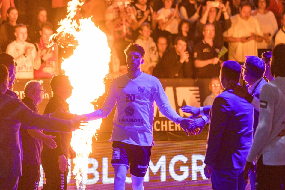 Der SYNTAINICS MBC räumt seine heimische Stadthalle Weißenfels fürs XMAS Event Game.