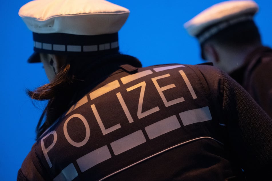 Die Dresdner Polizei bittet nach einer Messer-Attacke die Bevölkerung um Mithilfe. (Symbolfoto)