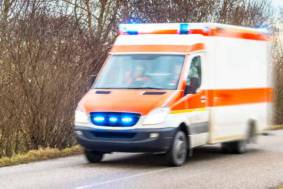 Der Rettungsdienst konnte den Mann nicht wiederbeleben (Symbolbild).