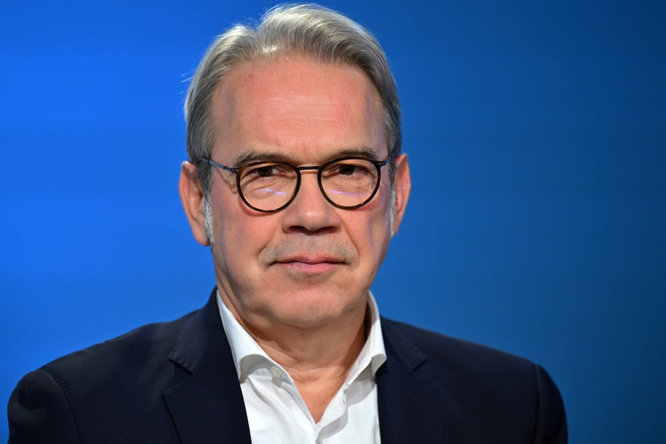 Thüringens Innenminister Georg Maier (58, SPD) hat die neueste Kriminalstatistik in Thüringen vorgestellt.