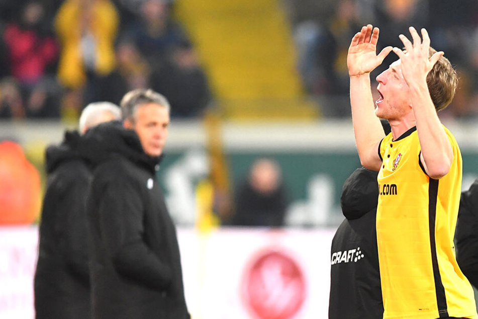 Marco Hartmann flog im ersten Spiel des neuen Jahres mit Rot vom Platz. Seitdem fehlt der Kapitän, der hier von Ex-Coach Neuhaus beobachtet wird.