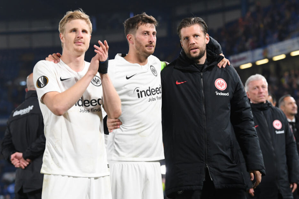 War das Europa-League-Halbfinale gegen den FC Chelsea einer der letzten Auftritte von Martin Hinteregger (Li.) im Eintracht-Dress?